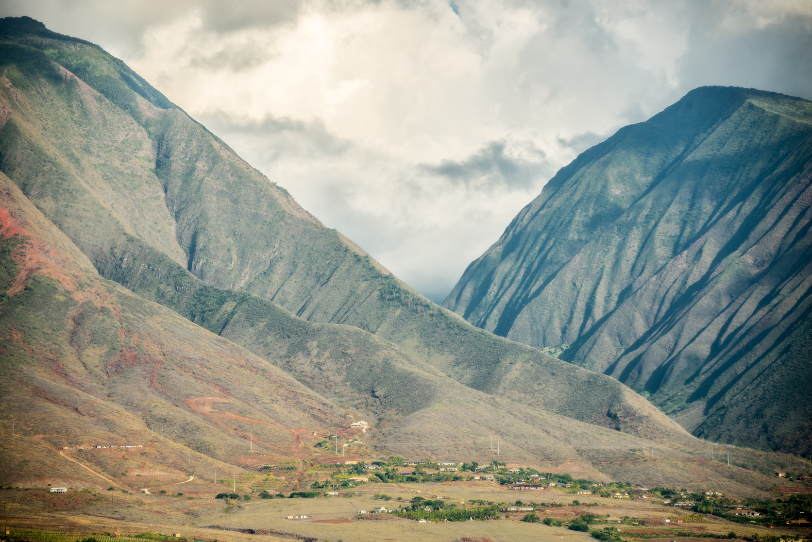 Mountains of Maui, Hawaii